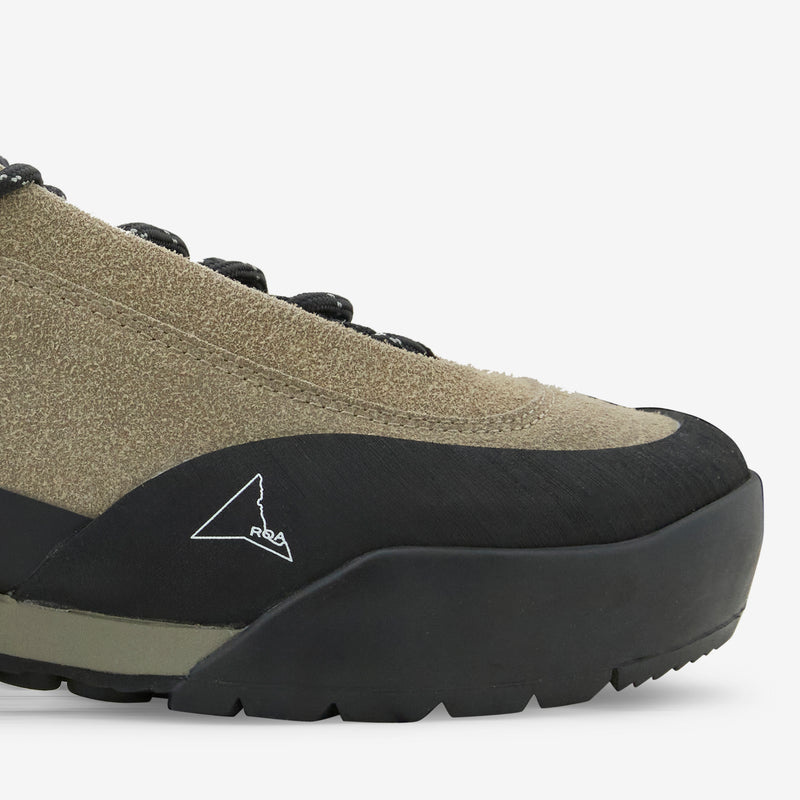 Cingino Sand | Black Footwear