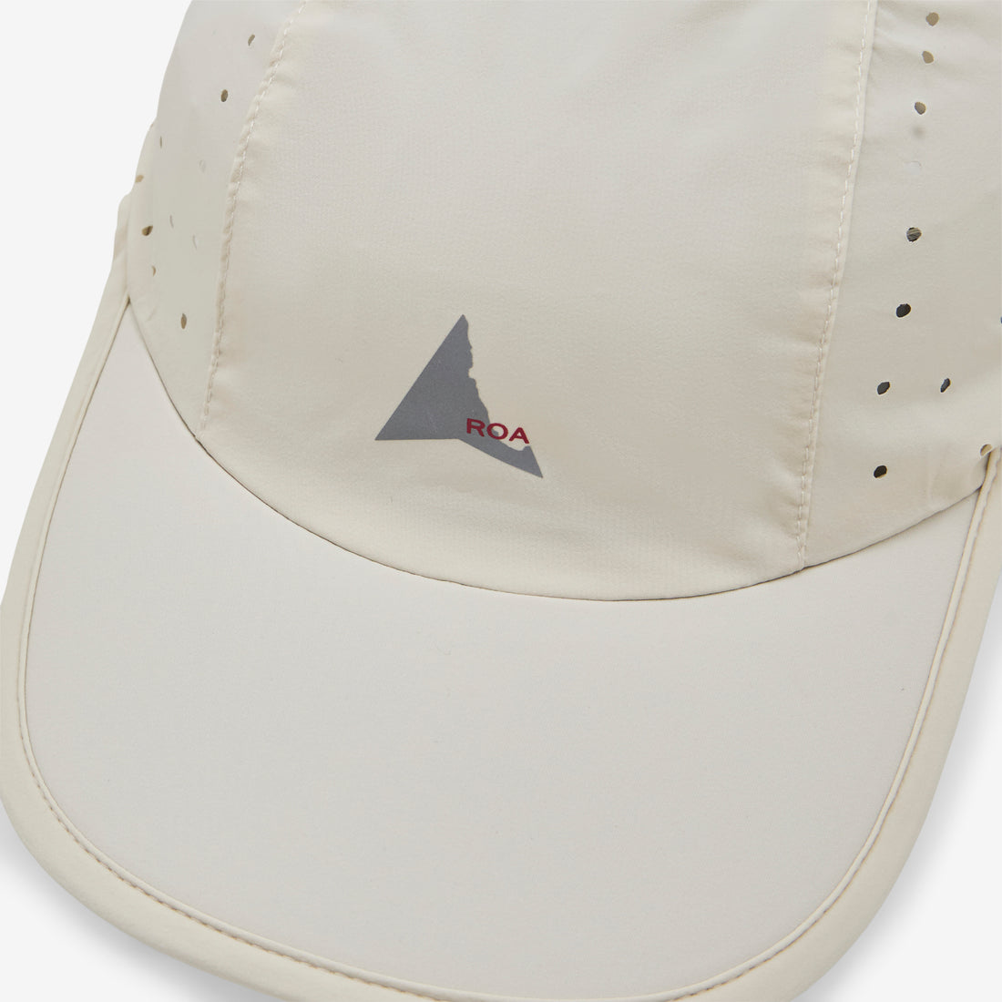 Gator Running Cap Off White Headwear