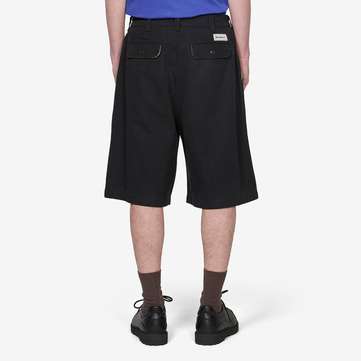 Pleated Shorts Washed Black