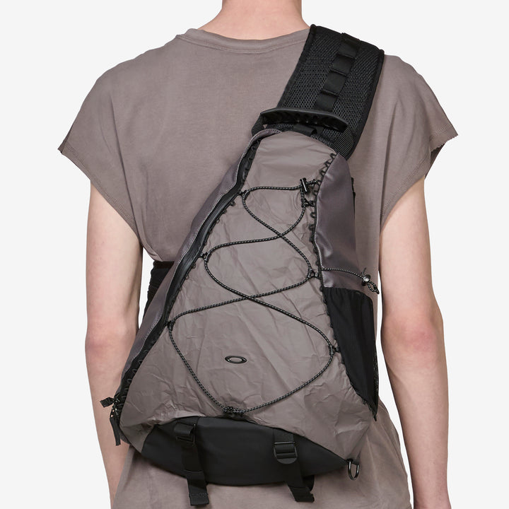 Latitude Sling Pack Granite Gray Front