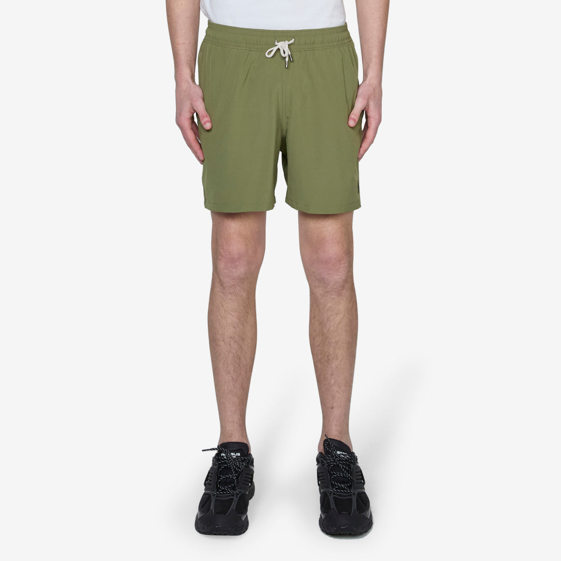 5.75-Inch Traveler Classic Swim Trunk Tree Green Shorts