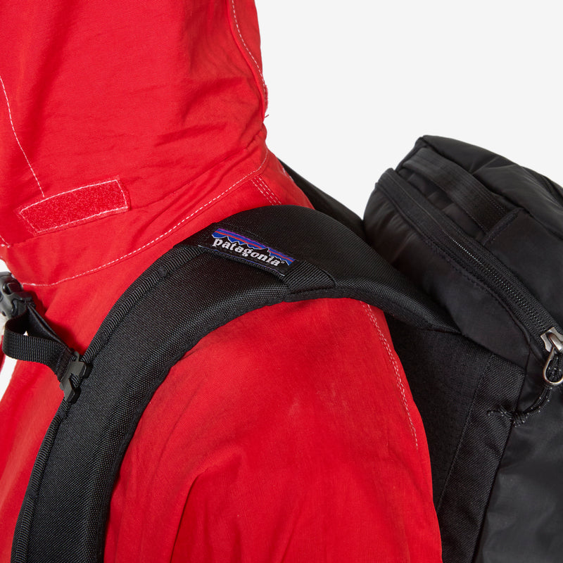 Black Hole Pack 25L Black Bags