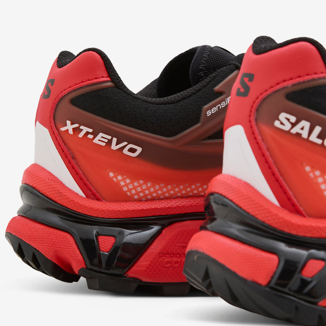 XT-Evo Black | Fiery Red | White Footwear