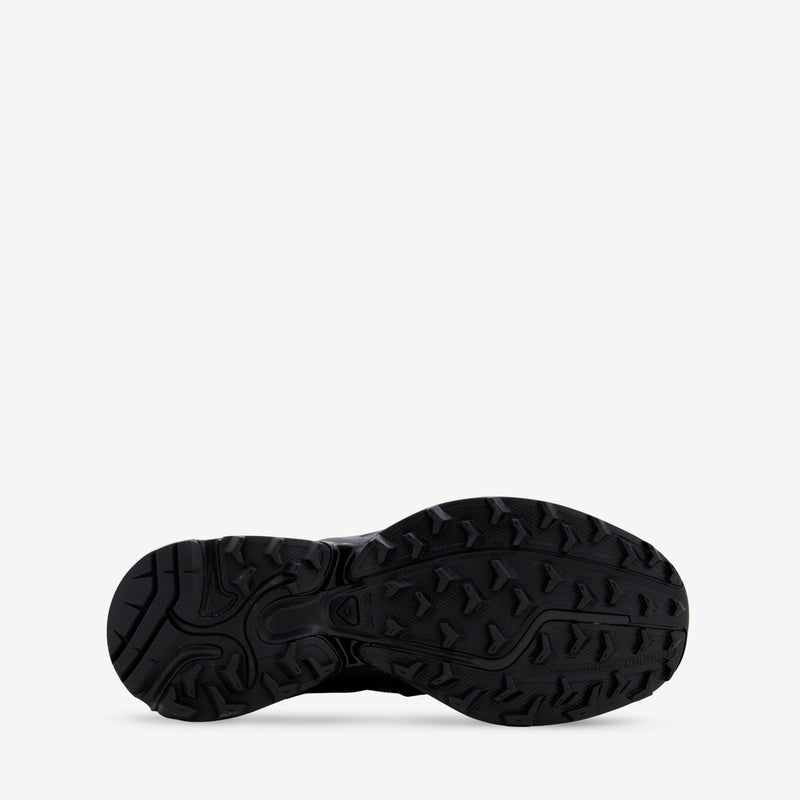 XT-Whisper Void Black | Black | Silver Metallic Footwear