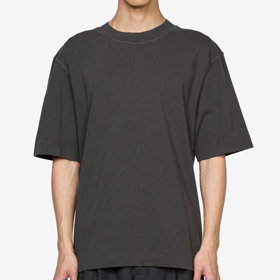 Flatlock Crew Black | Green Jumpers