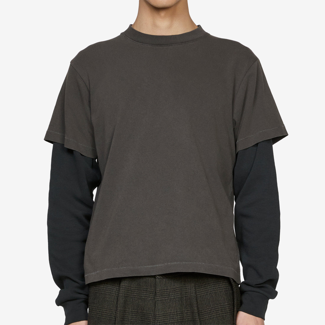 Tide Layer Longsleeve Charcoal | Black Tees