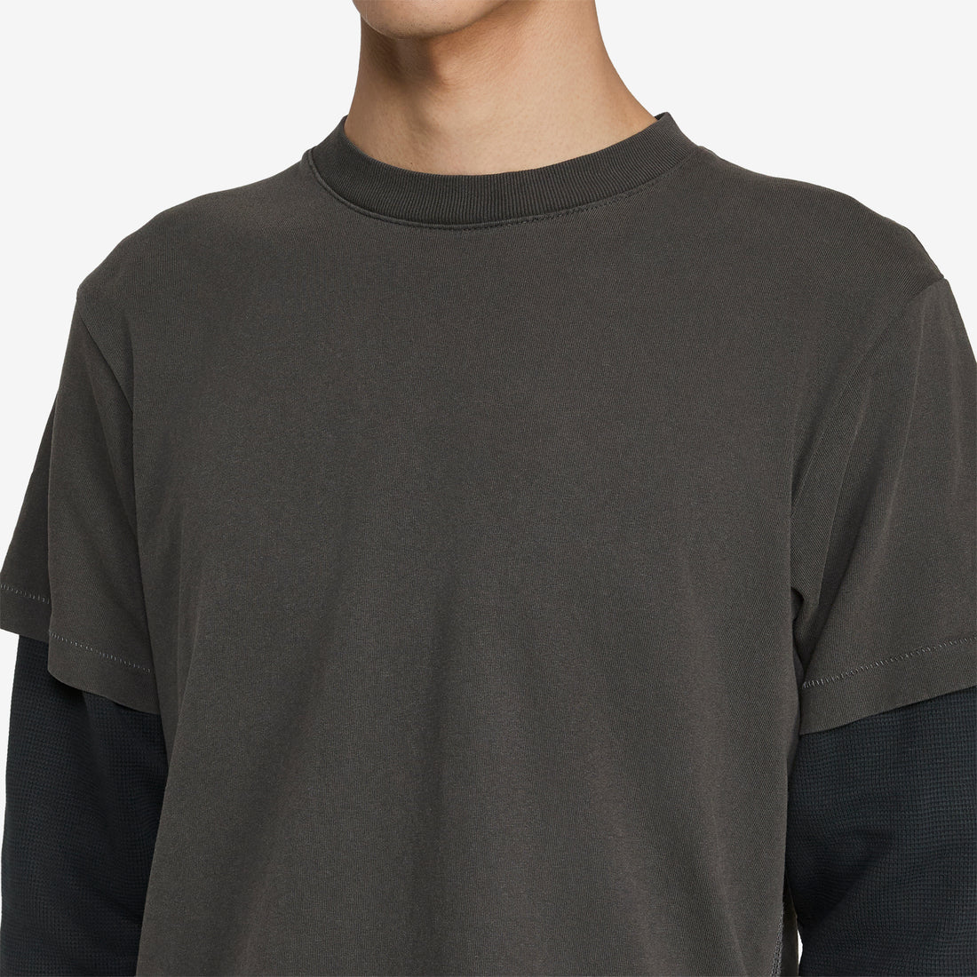 Tide Layer Longsleeve Charcoal | Black Tees