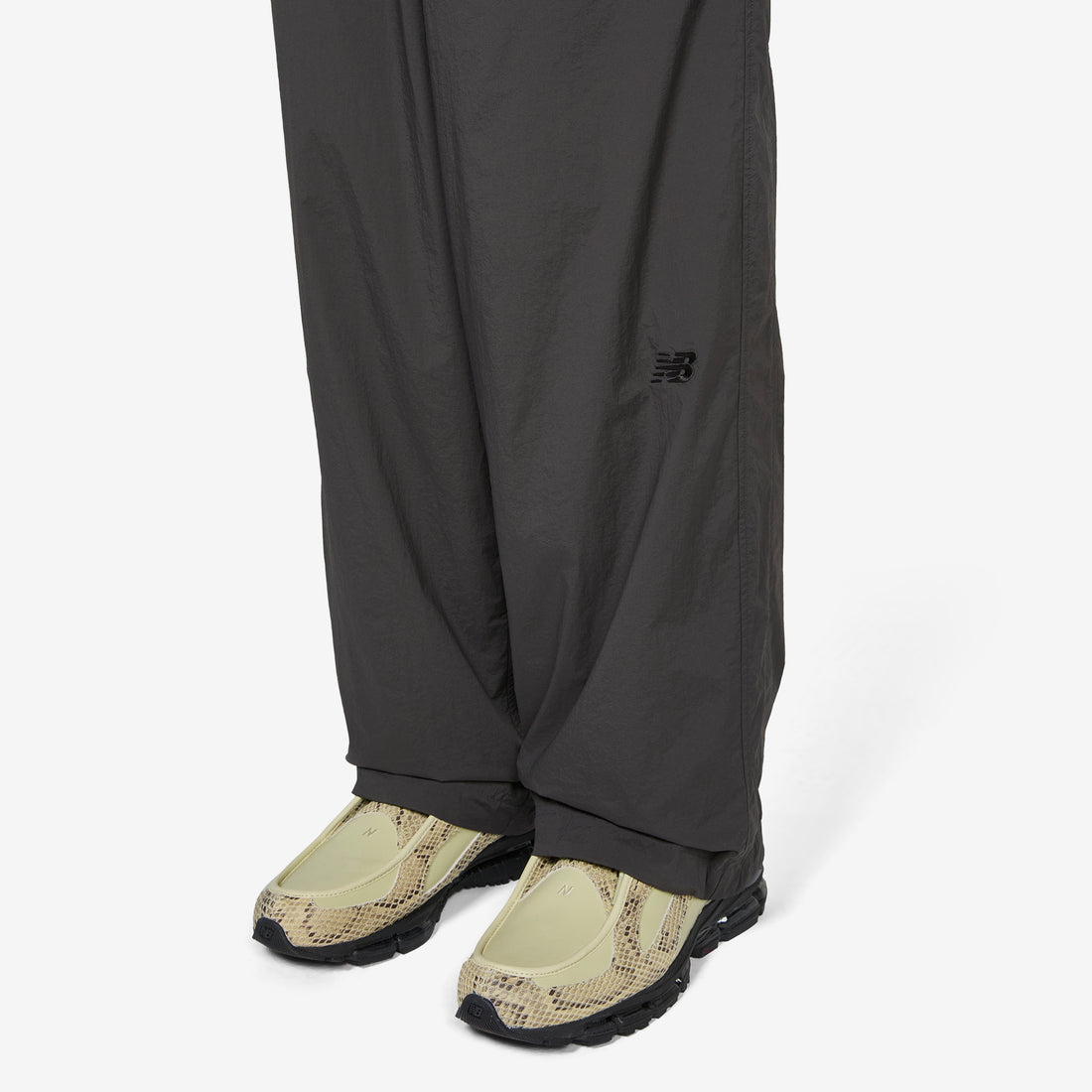 GREY Light Weight Pant Black Cement Pants