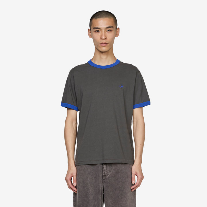Ringer T-Shirt Dirty Black | Egyptian Blue Front