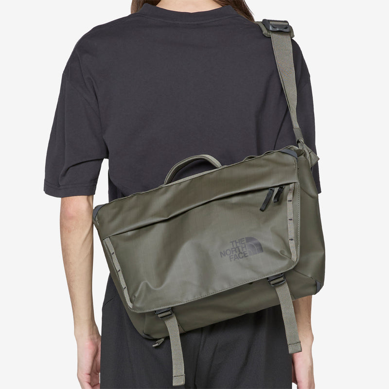 Base Camp Voyager Messenger Bag New Taupe Green | TNF Black