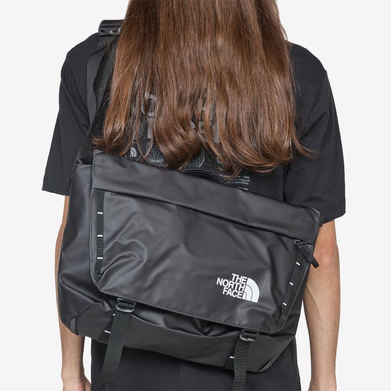 Base Camp Voyager Messenger Bag TNF Black | TNF White | NPF Bags