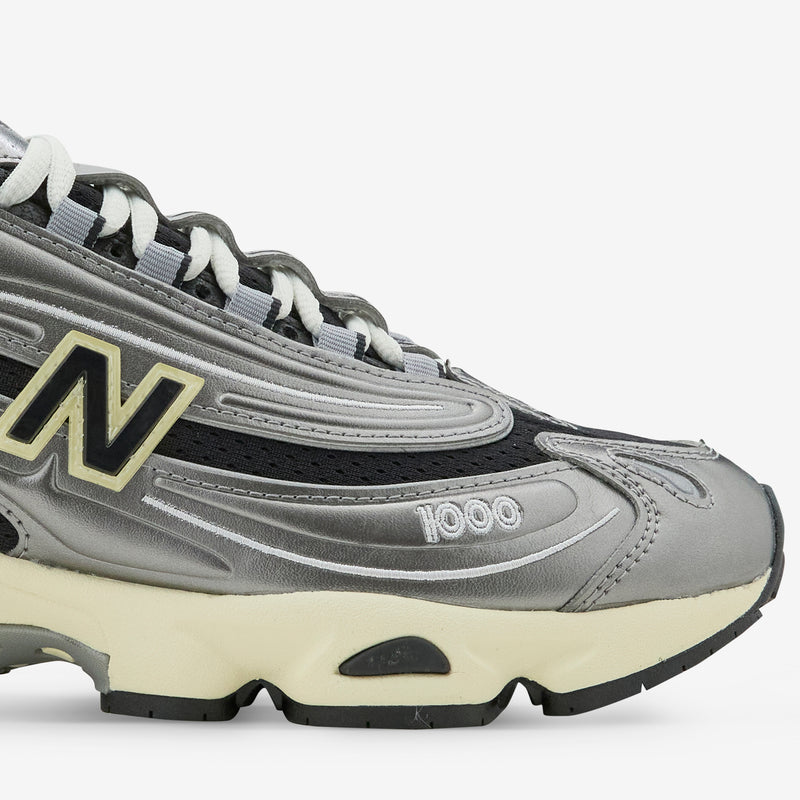 1000 Silver Metallic | Black | Dawn Glow Footwear