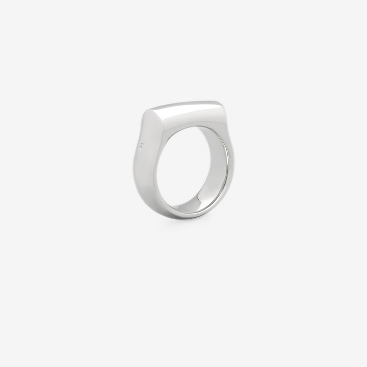 Crest Ring Silver (M) Front