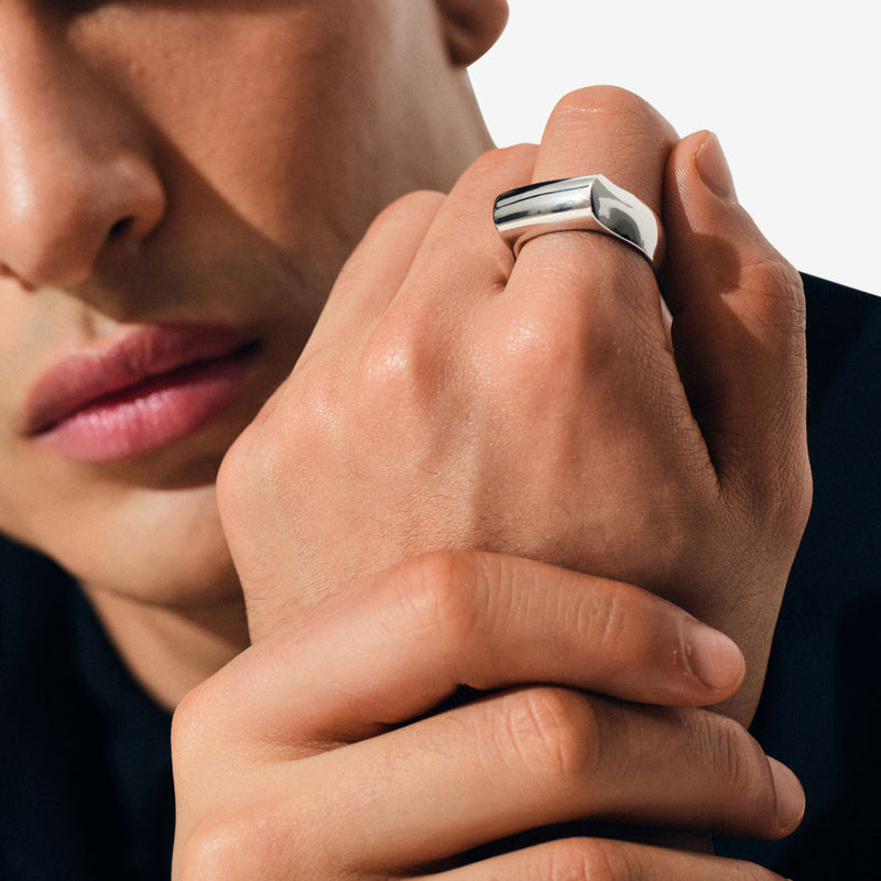 Crest Ring Silver (M) Jewellery