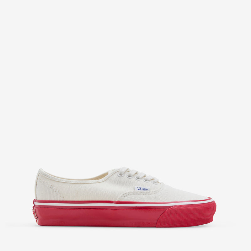 Authentic 44 Duck Canvas White | Red Footwear