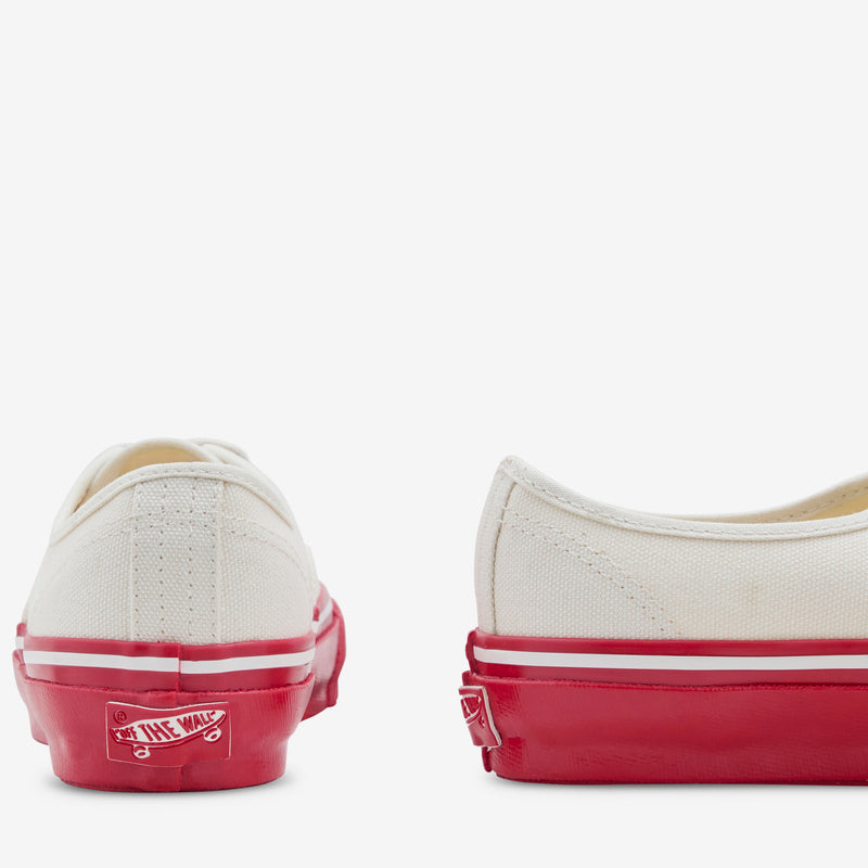 Authentic 44 Duck Canvas White | Red Footwear