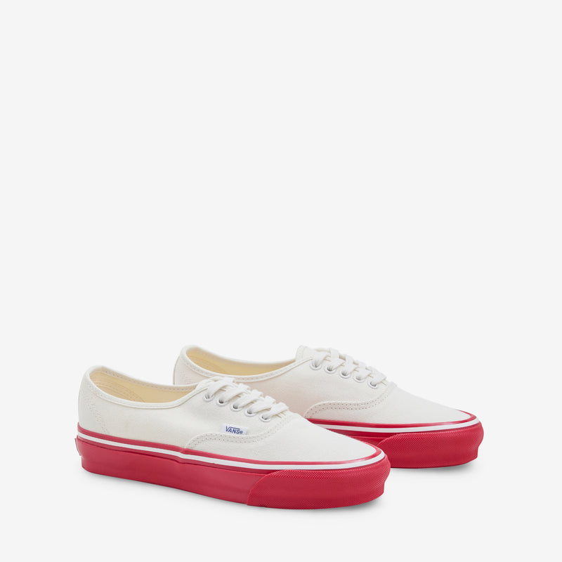 Authentic 44 Duck Canvas White | Red Footwear