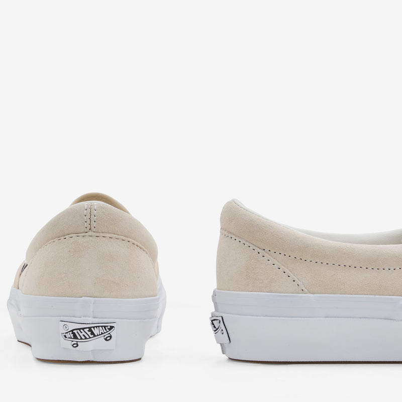 LX Classic Slip-On 98 Pig Suede Creme Brule Footwear