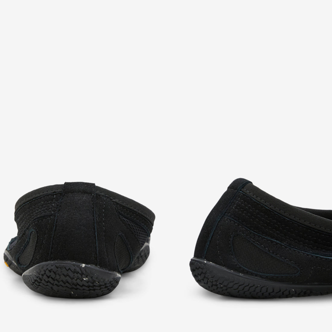 Jaya Evo Triple Black Footwear