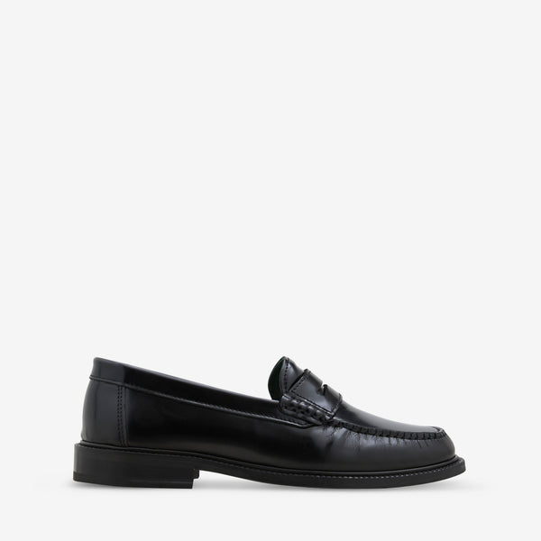 Yardee Moccasin Loafer Black Polido Leather Footwear