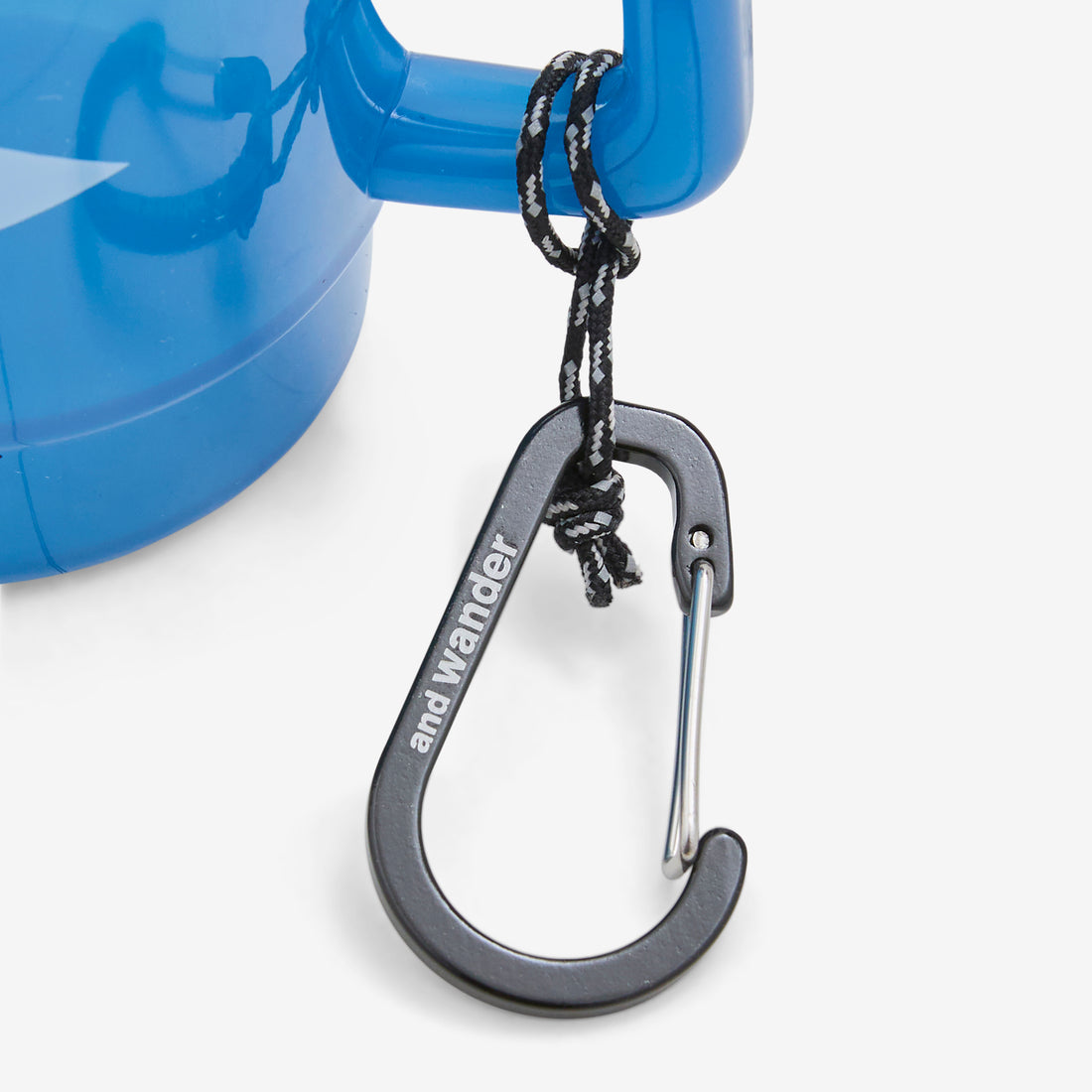 and wander Logo PP Mug Blue Lifestyle