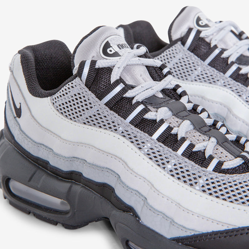 Women's Air Max 95 LX Lt Smoke Grey | Black | Photon Dust | Sail