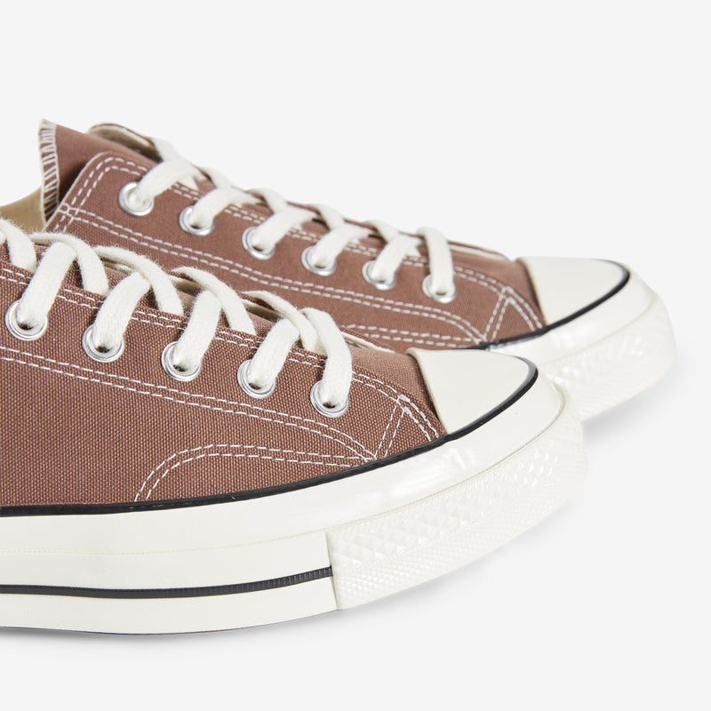 Chuck Taylor '70 Low Squirrel Friend | Egret | Black Footwear