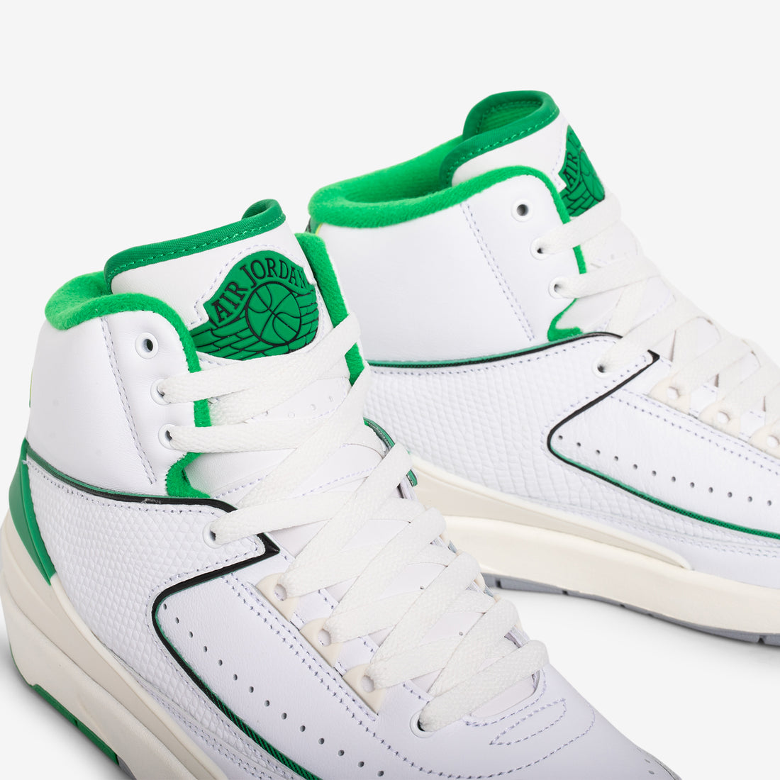 Grade School Air Jordan 2 Retro White | Lucky Green | Sail | Lt Steel Grey Footwear