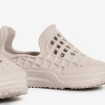 Scenario Slip On Coffee