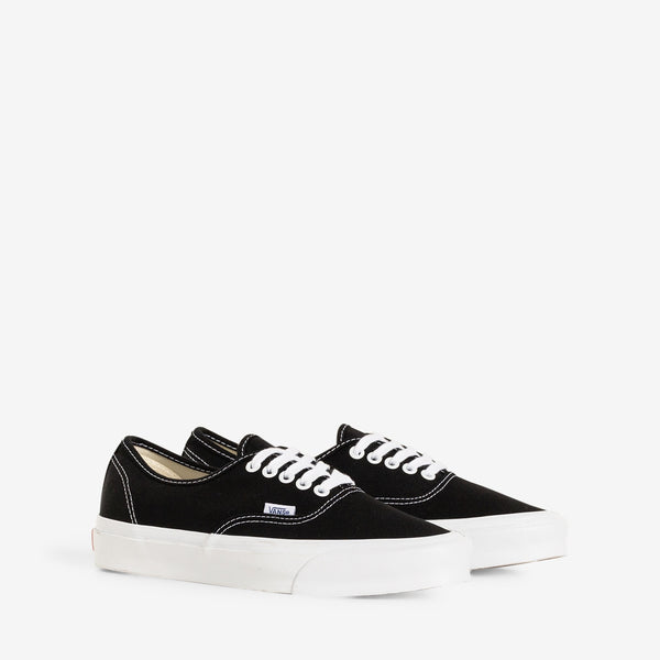 OG Authentic LX Canvas Black | True White