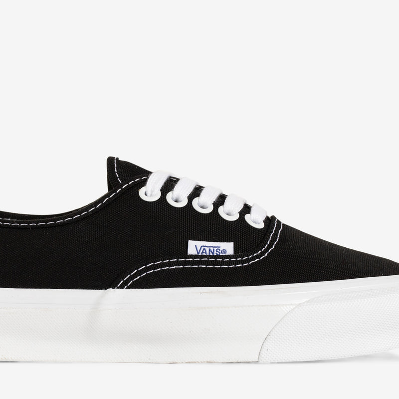 OG Authentic LX Canvas Black | True White