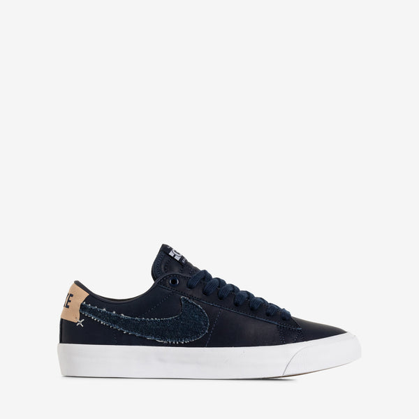 SB Zoom Blazer Low Pro GT Midnight Navy | White