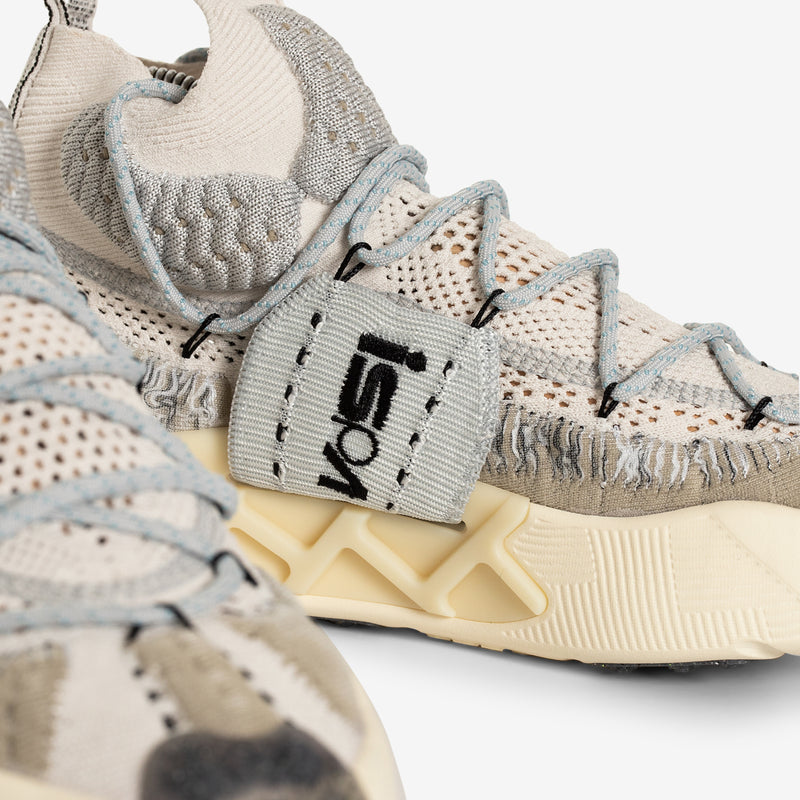ISPA Sense Flyknit Phantom | Black | Coconut Milk