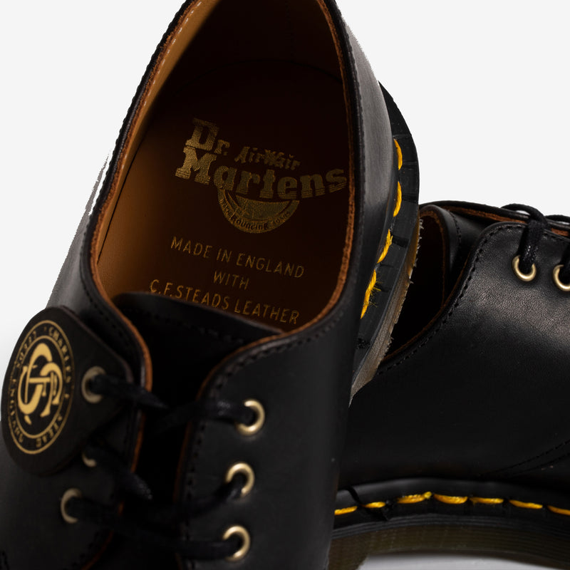 1461 3 Eye Shoe Black Classic Oiled Shoulder