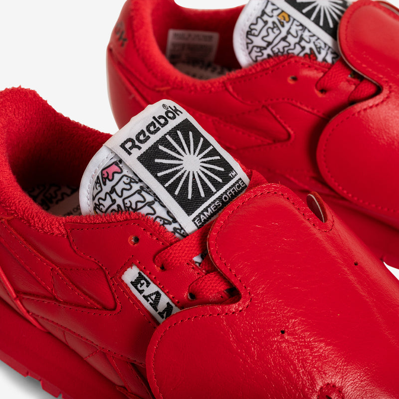 Eames Classic Leather Elephant Vector Red | Core Black Footwear