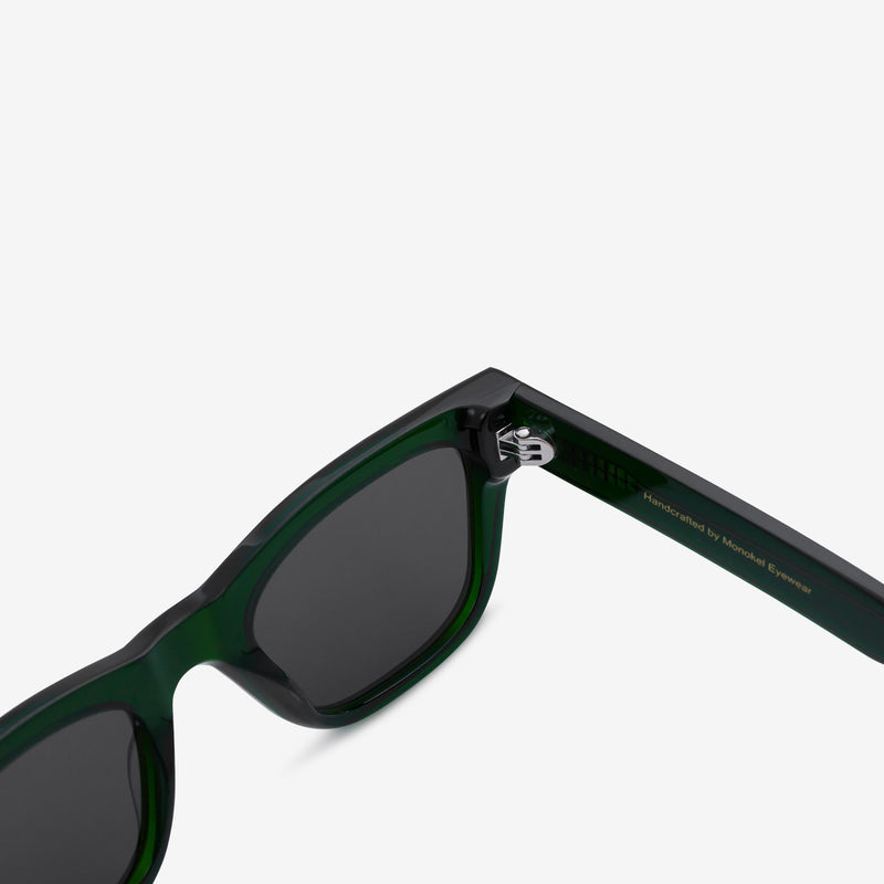 Aki Bottle Green | Grey Solid Lens