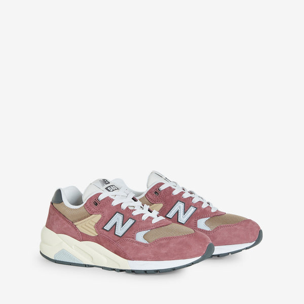 MT580ECA Burgundy